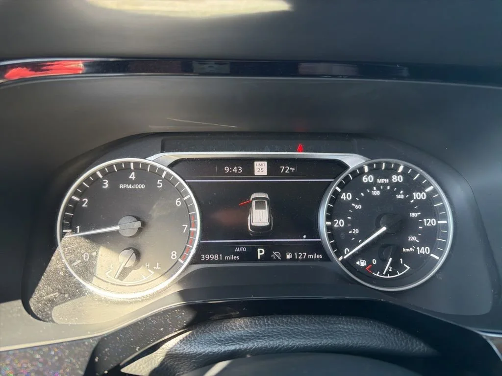Used 2024 White Nissan SL image 11
