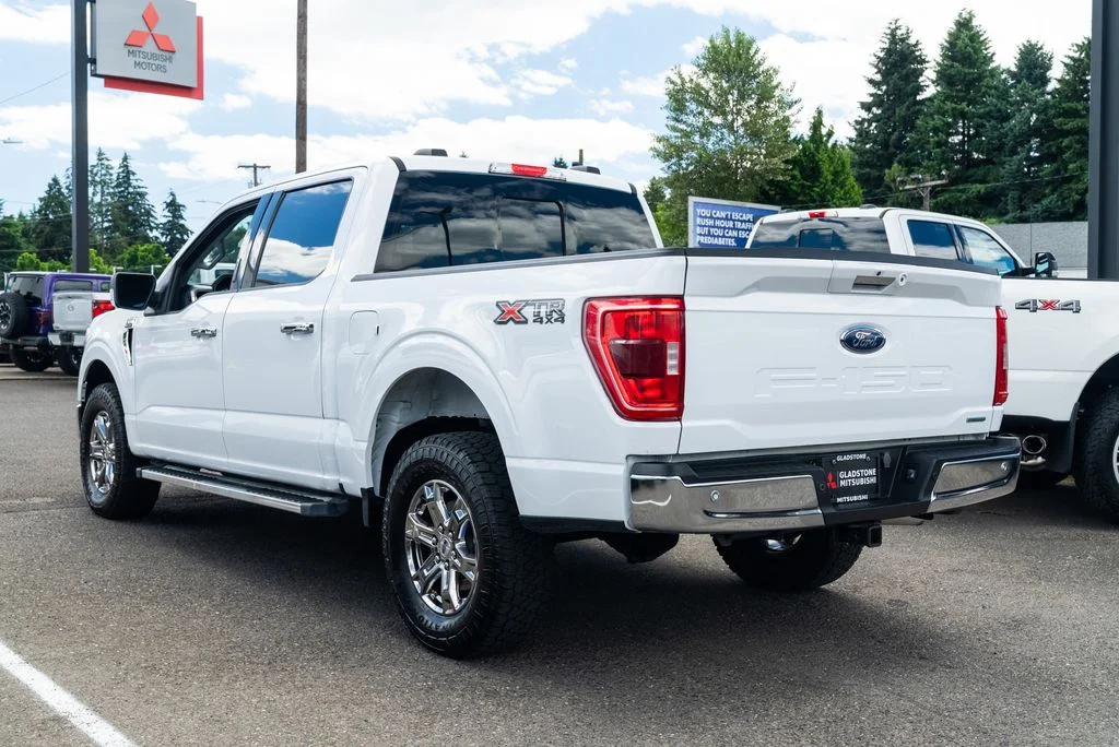 Used 2023 White Ford XLT image 4