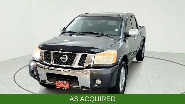 Used 2010 Gray Nissan LE image 3