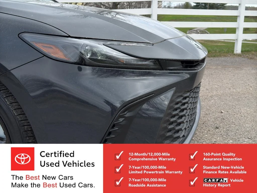 2026 Toyota Camry SE - Photo 13