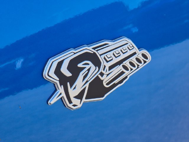 New 2026 Hydro Blue Pearl-Coat Exterior Paint RAM Big Horn/Lone Star image 27
