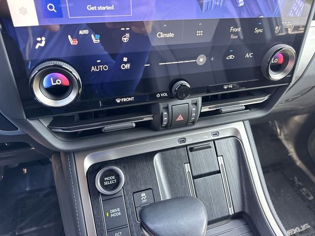 2024 Lexus GX Premium - Photo 19