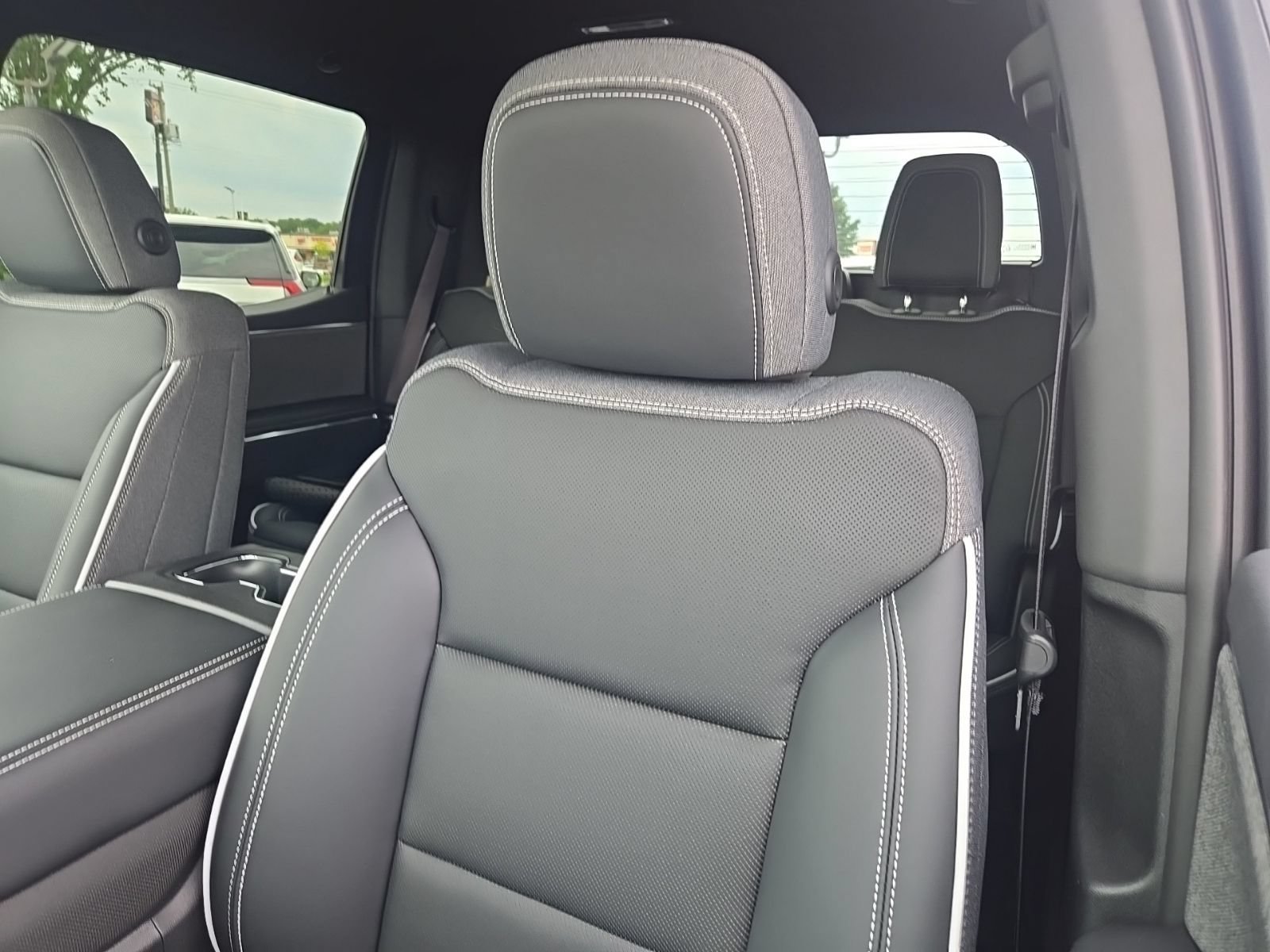2026 GMC Sierra EV Elevation - Photo 20