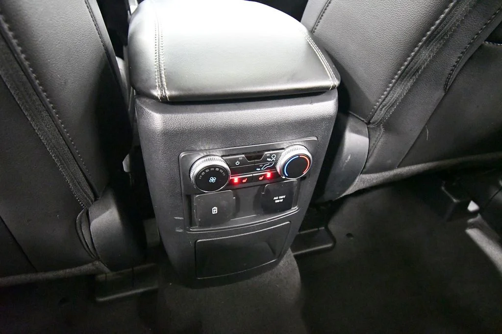 Used 2022 Blue Ford Limited image 17
