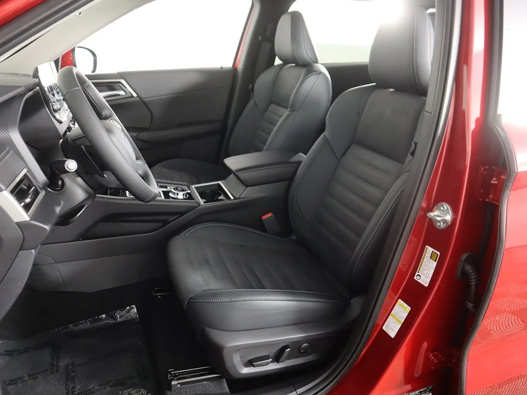 Used 2024 Red Mitsubishi SE image 30