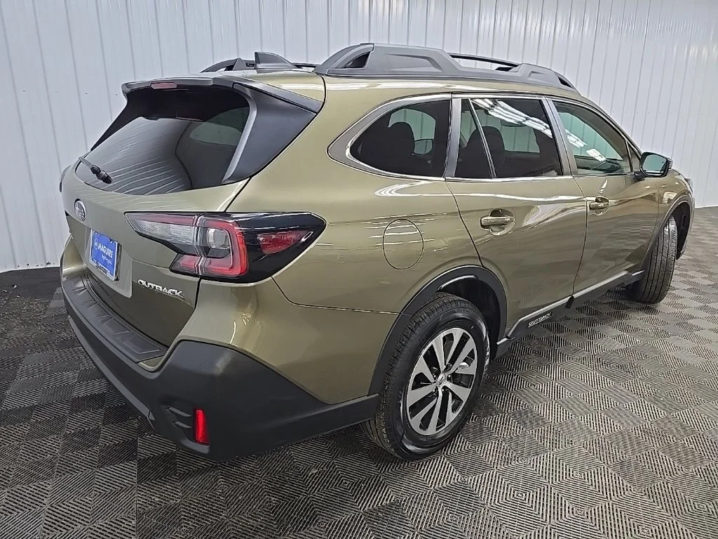 Used 2022 Green Metallic Subaru Premium image 10