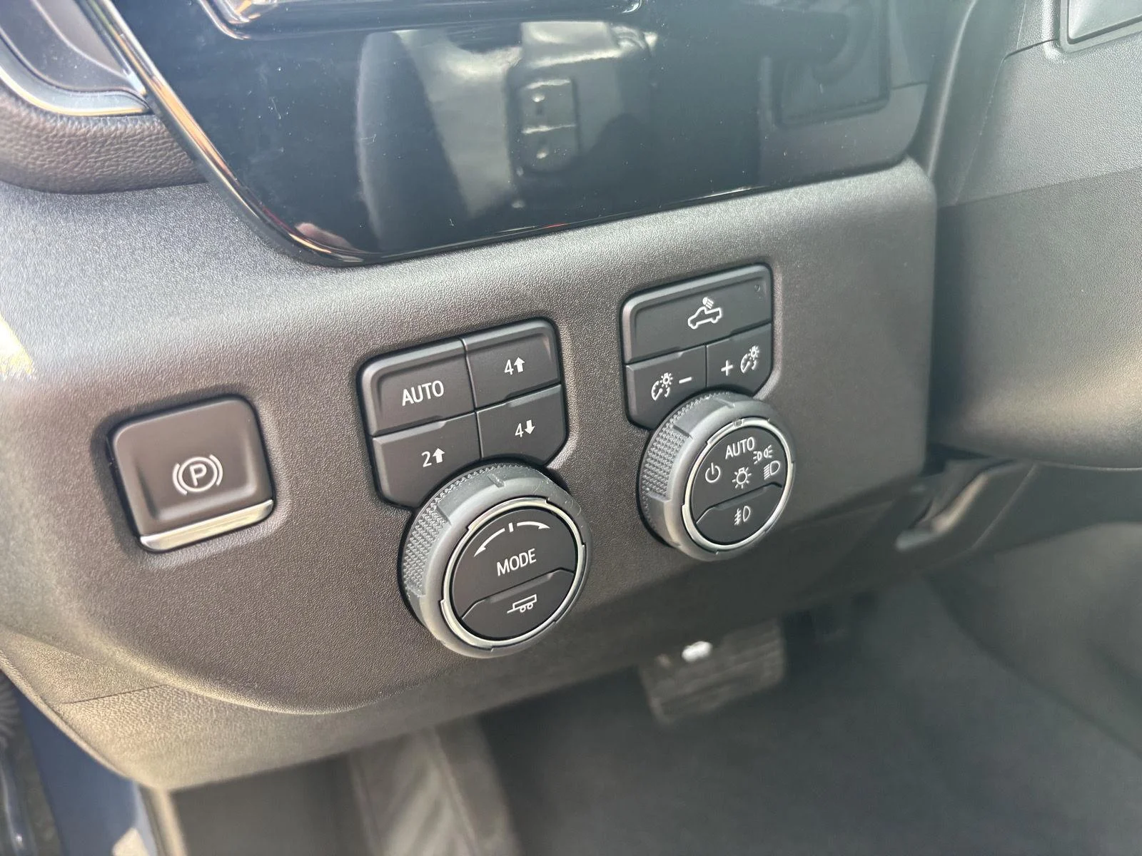 Used 2024 Lakeshore Blue Metallic Chevrolet RST image 17