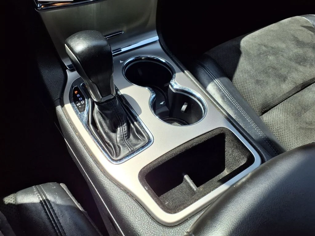 Certified Used 2021 Black Jeep Laredo X image 11
