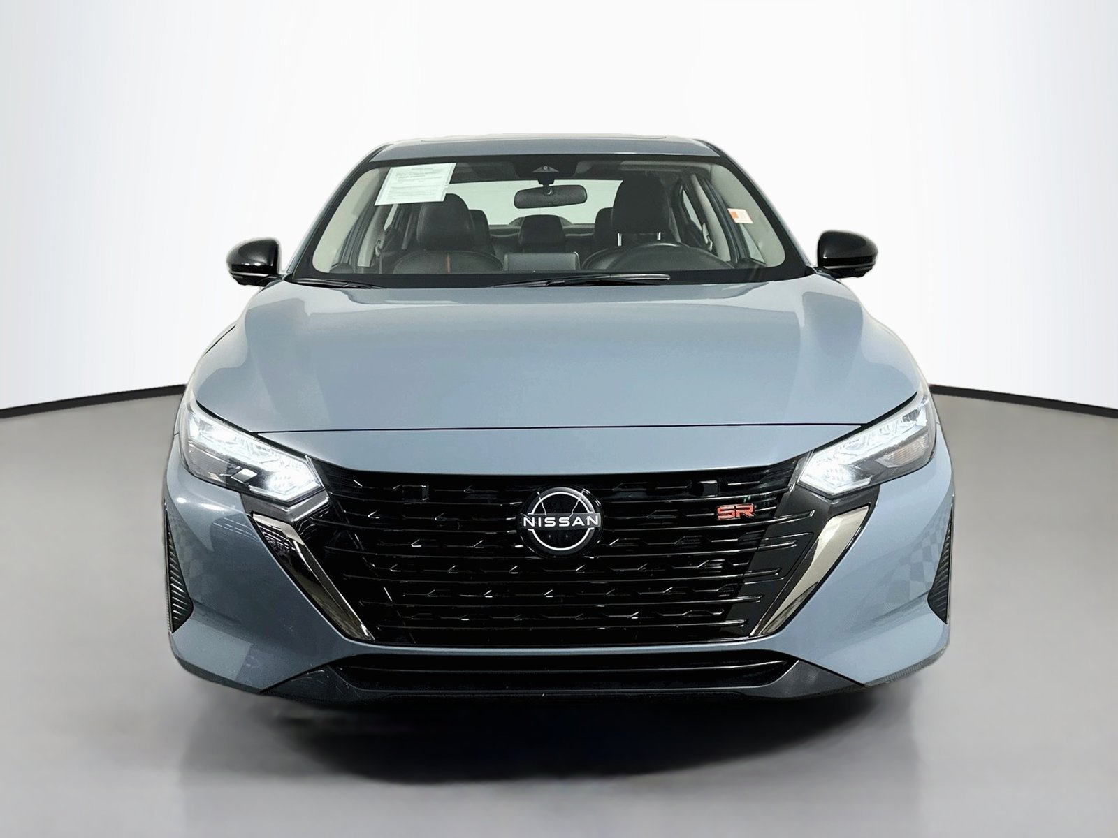Used 2025 Atlantic Gray Metallic Nissan SR image 2