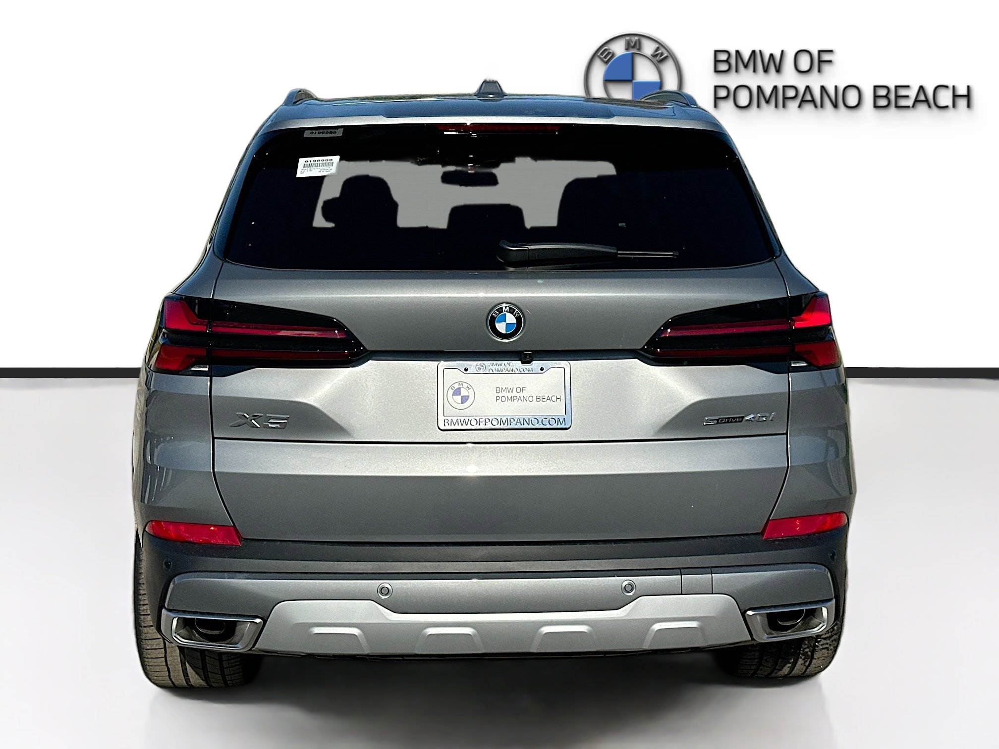 New 2026 Skyscraper Grey Metallic BMW sDrive40i image 5