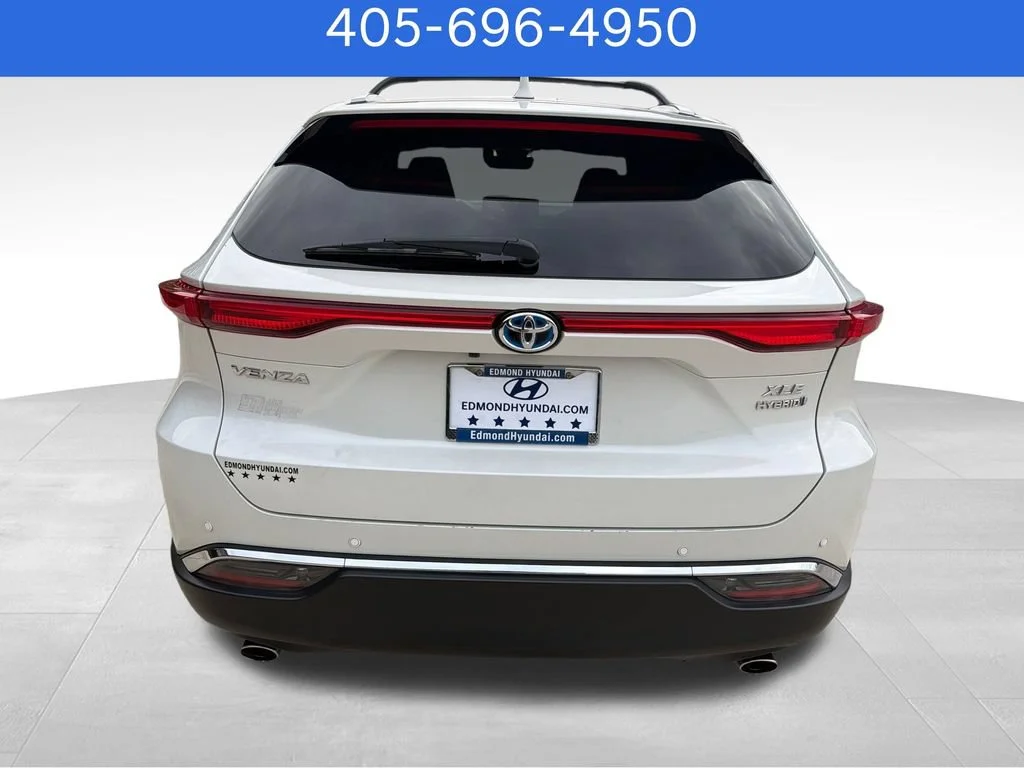 Pre-Owned 2021 Toyota Venza XLE