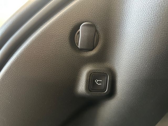 New 2026 Fathom Blue Pearl Coat Jeep Latitude image 19