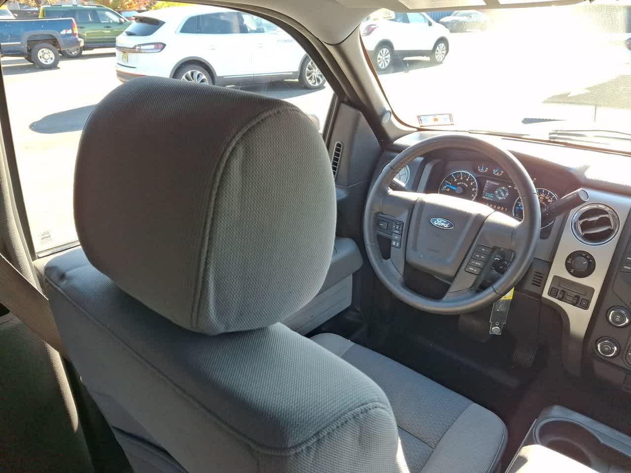 Used 2014 Sterling Gray Metallic/Ingot Silver Metallic Ford XLT image 15