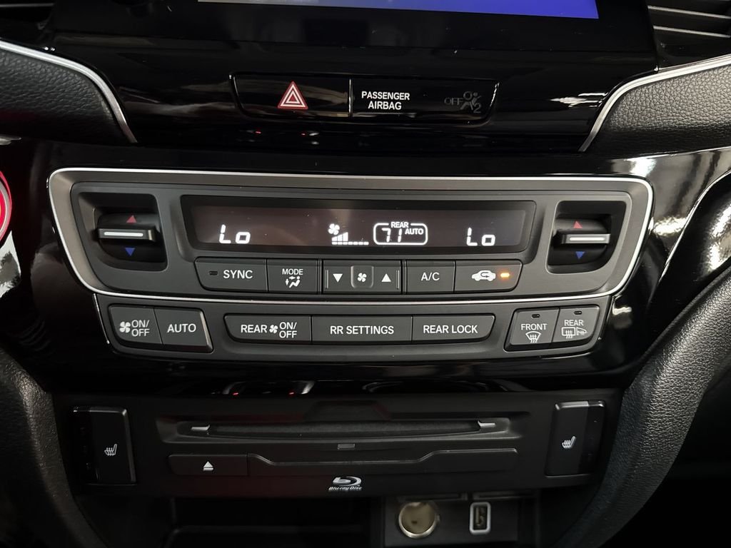 2022 Honda Pilot Touring - Photo 28