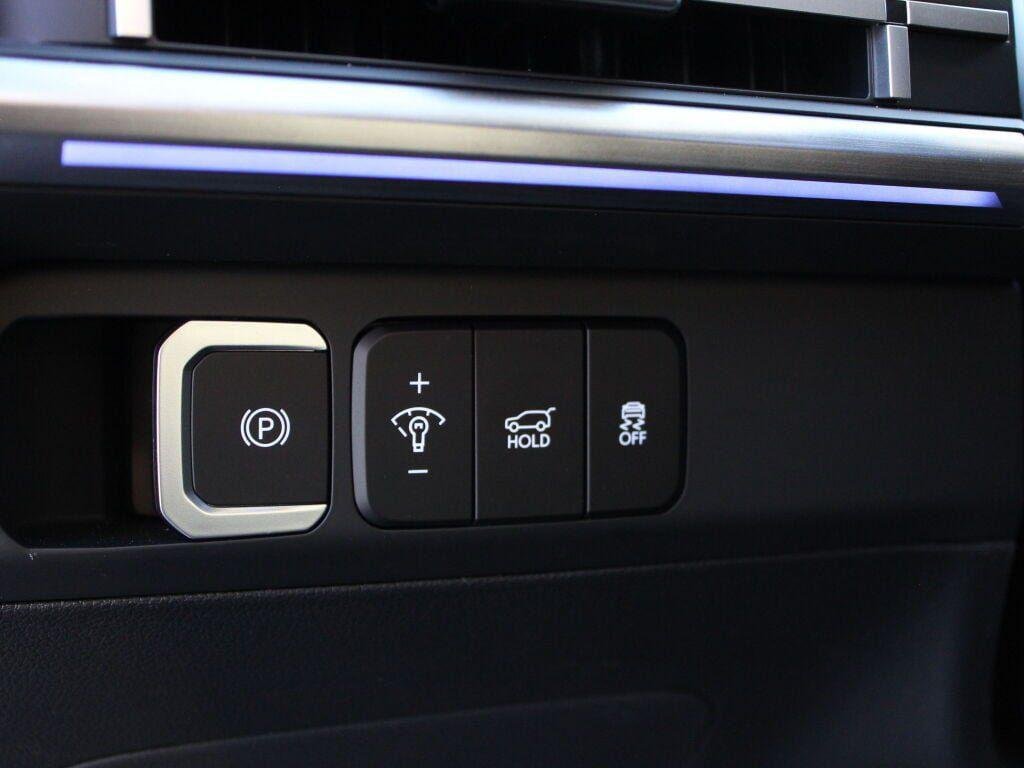 New 2026 White Hyundai Limited AWD image 23