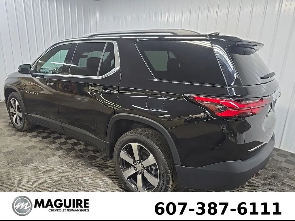 Used 2023 Black Chevrolet LT Leather image 9