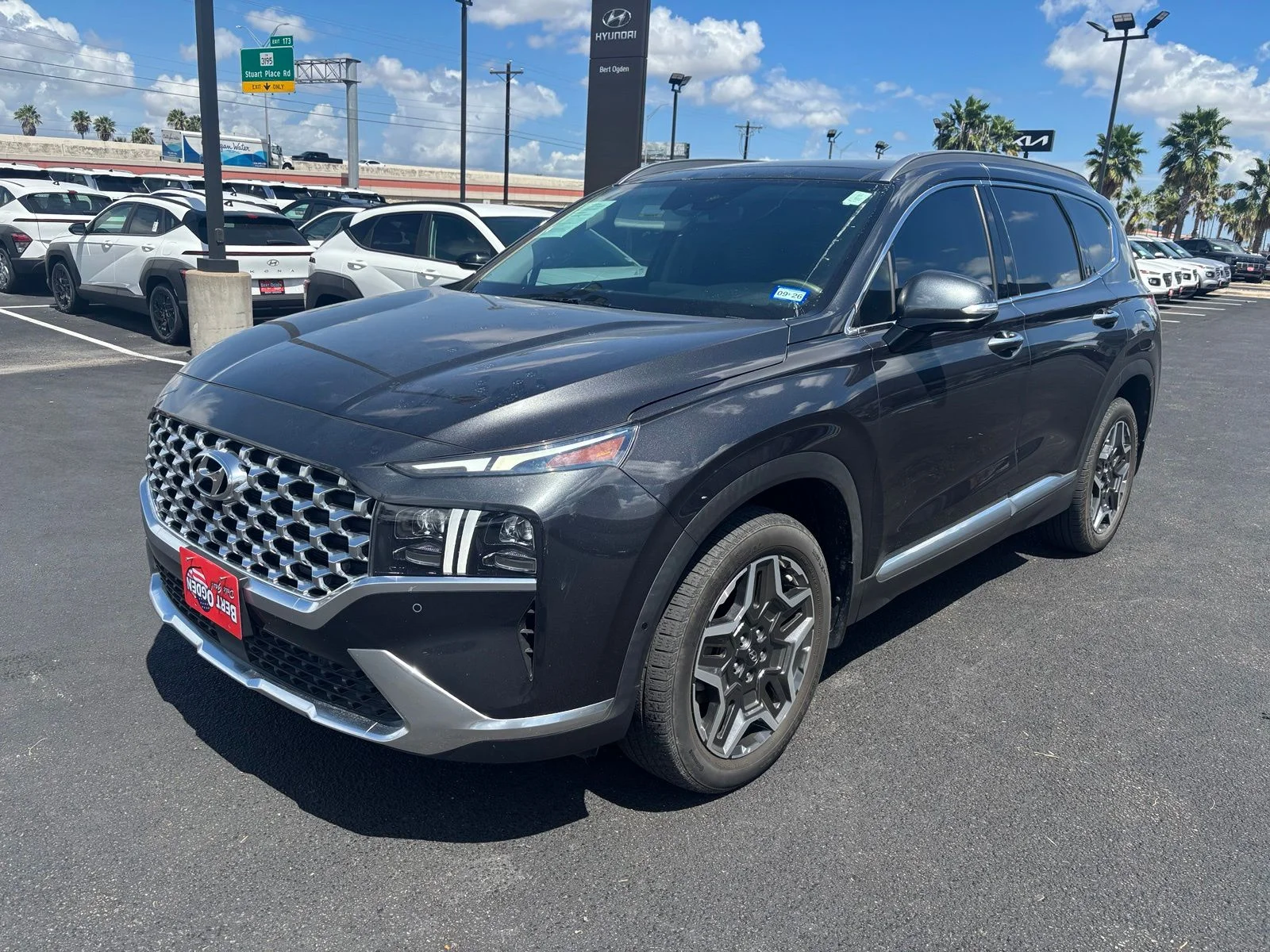 Certified Used 2023 Gray Hyundai Limited image 3