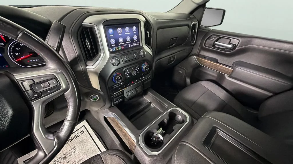 Used 2020 NORTHSKY BLUE METALLIC Chevrolet RST image 19