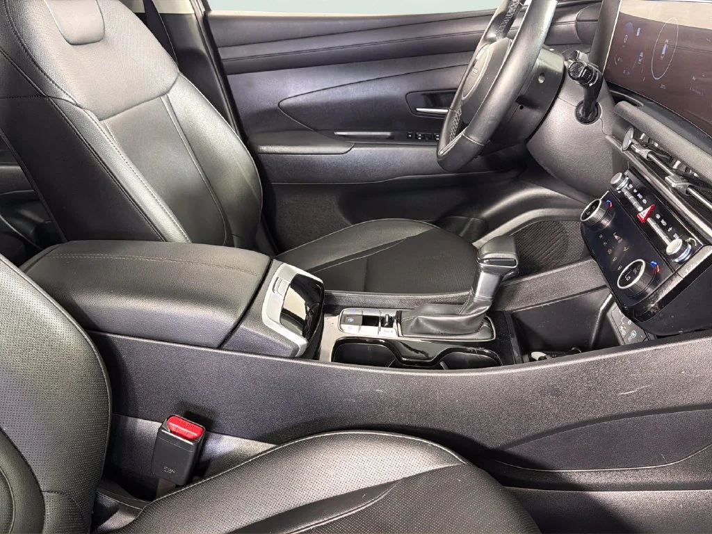 Used 2025 Gray Hyundai SEL Convenience image 37