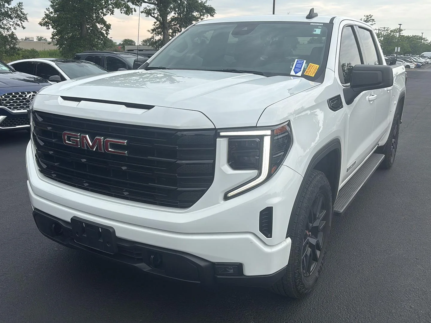 Used 2023 Summit White GMC Elevation image 3