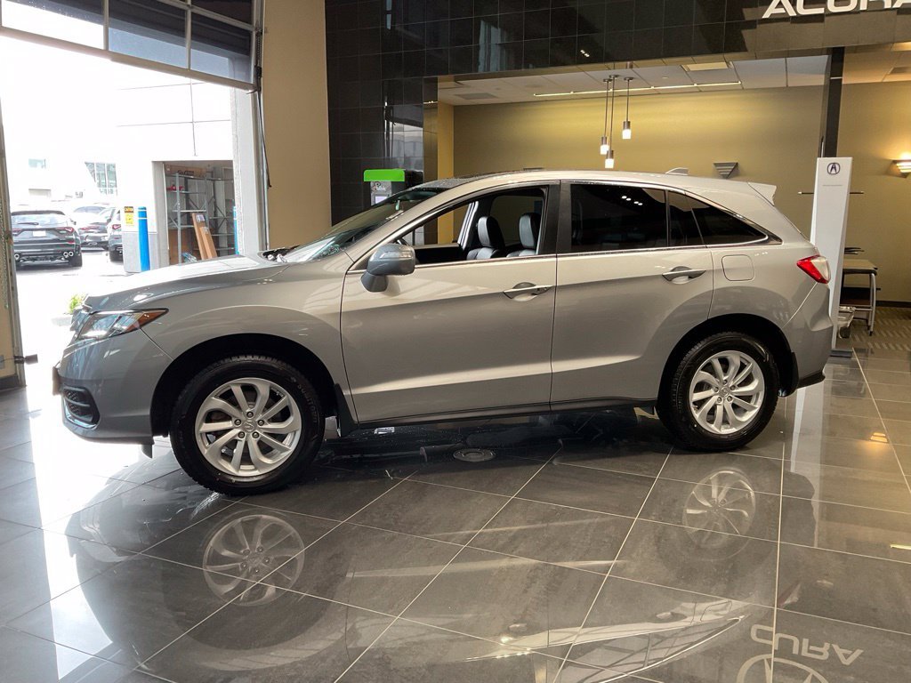 Used 2018 Silver Acura Technology Package image 4