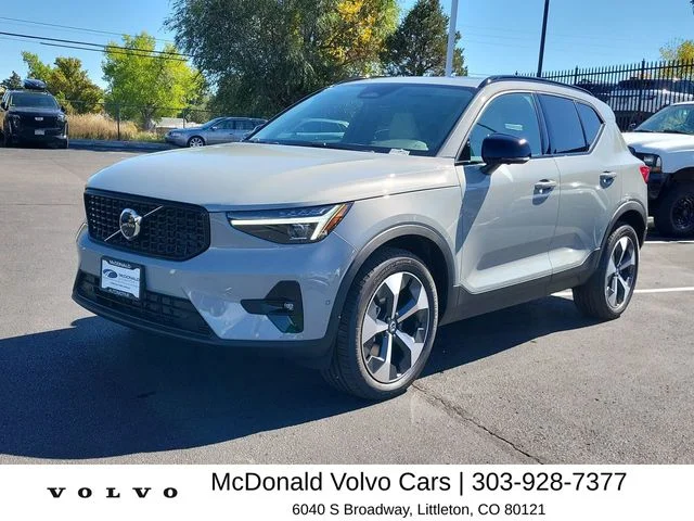 2026 Volvo XC40