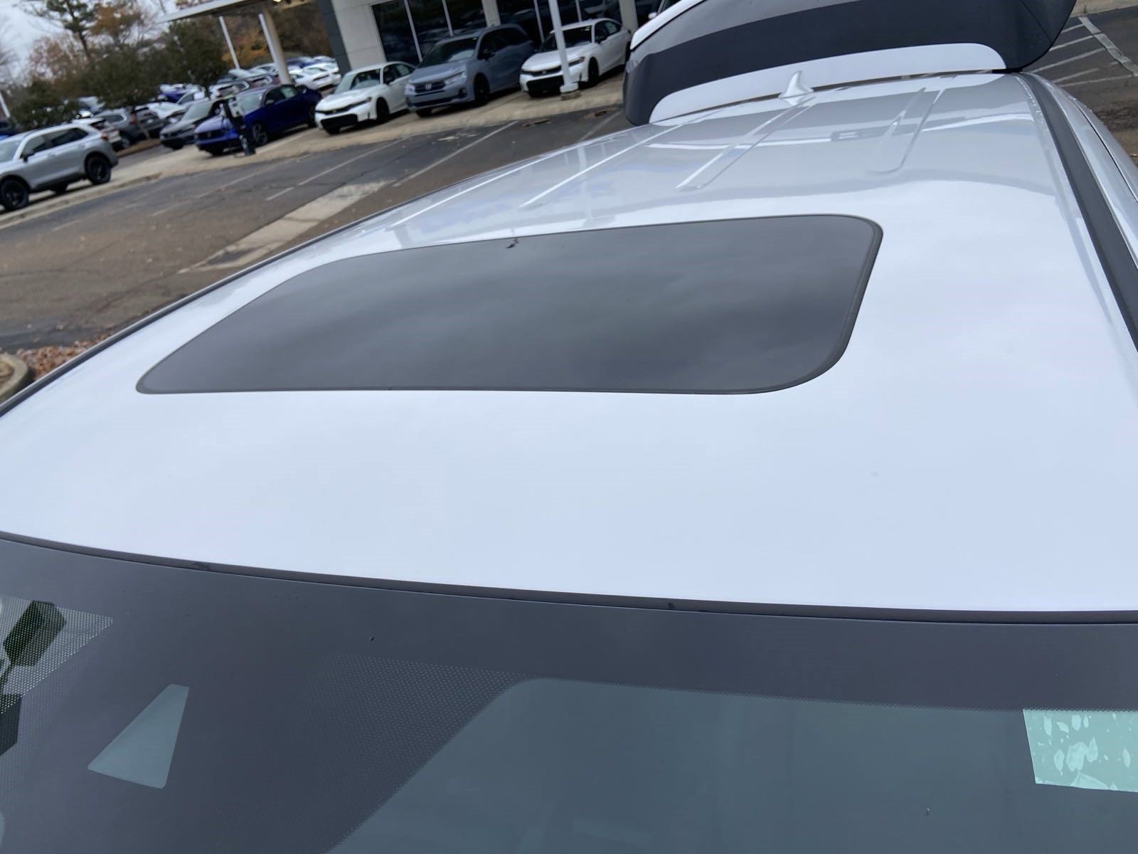 New 2026 Platinum White Pearl Honda Touring image 15