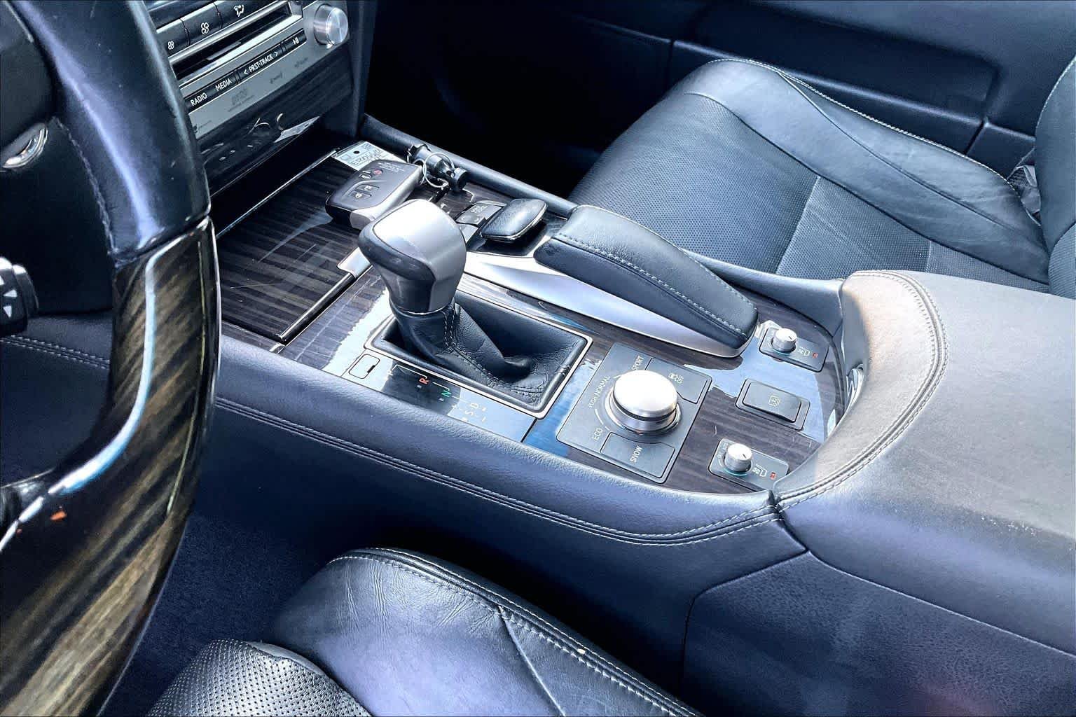 Used 2014 Obsidian Lexus L image 16
