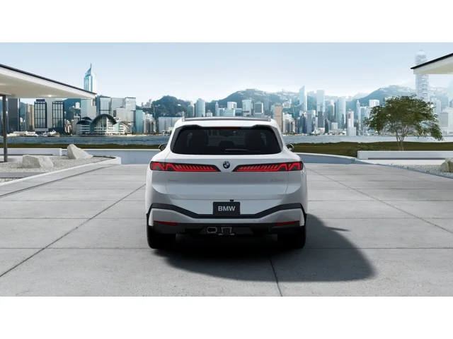 New 2027 Mineral White Metallic BMW  image 5