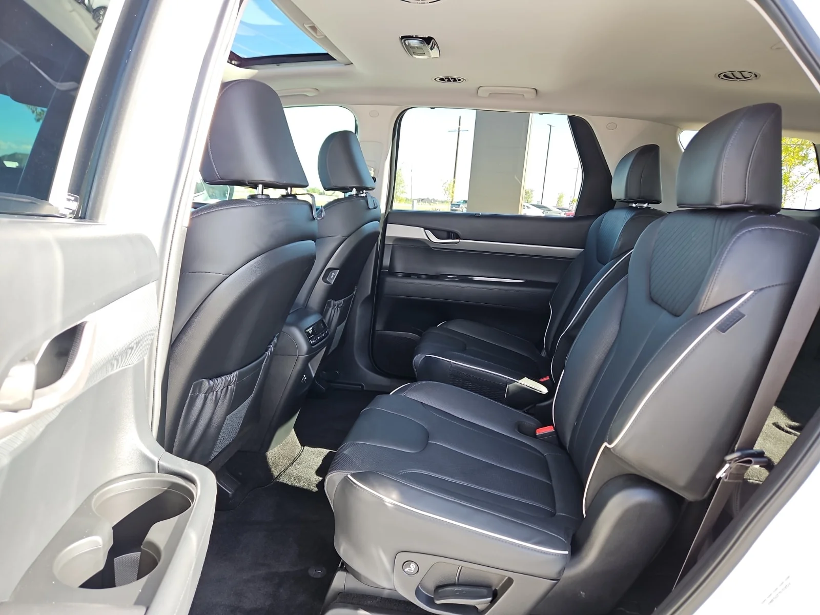 Used 2025 Hyper White - WC9 Hyundai XRT image 9
