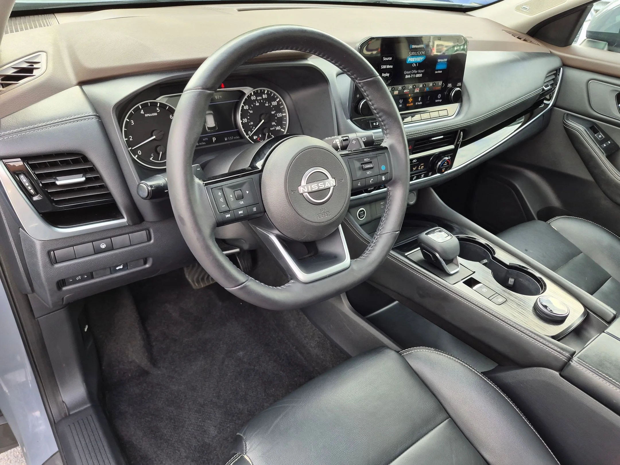 Used 2022 Boulder Gray Pearl Nissan SL image 10