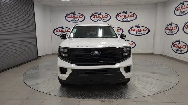 New 2026 Star White Metallic Tri-Coat Ford Active image 4