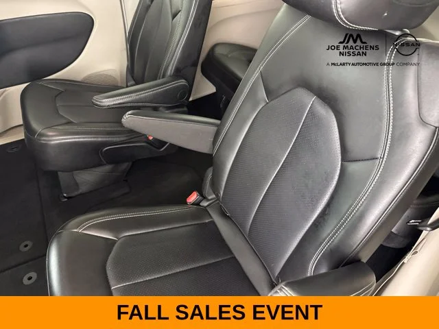 Used 2023 White Chrysler Touring L image 32