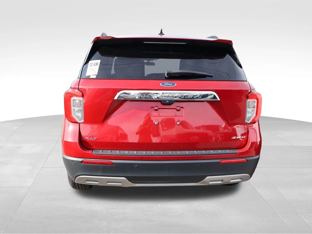 Certified Used 2022 Red Metallic Ford XLT image 15