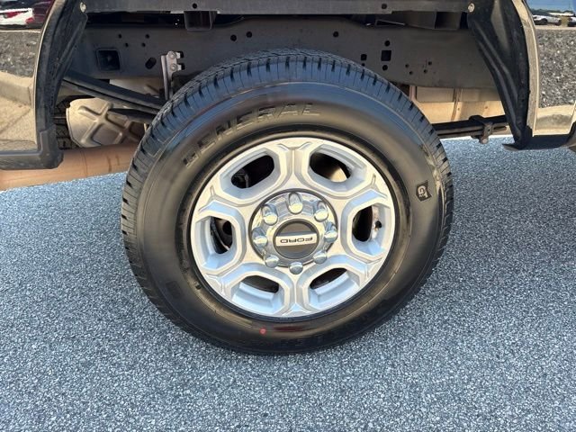 Used 2026 Black Metallic Ford XLT image 10