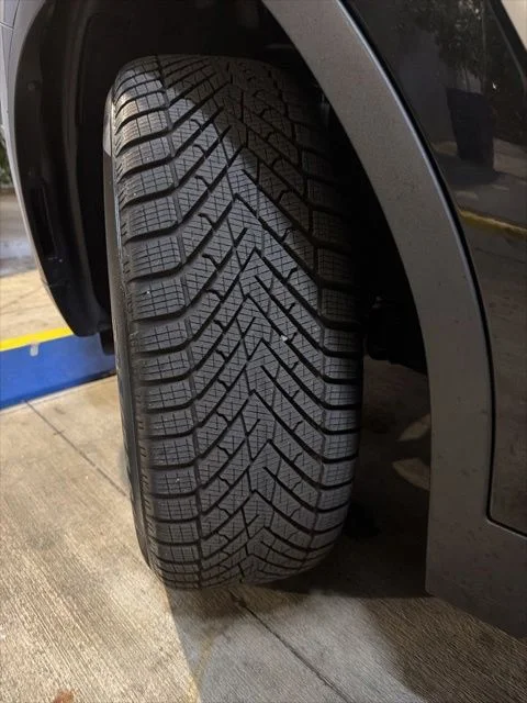 Used 2019 Black BMW sDrive30i image 14