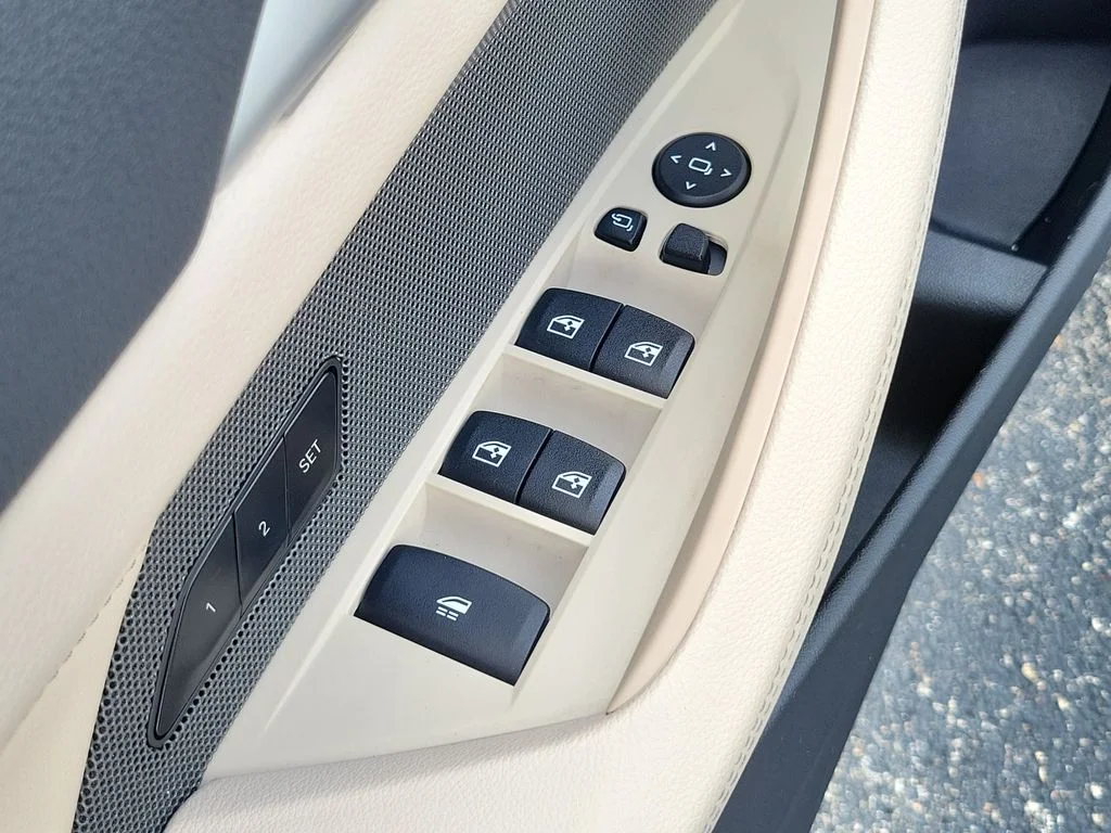 Used 2024 Black BMW M440i image 23