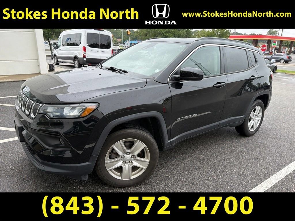 Used 2022 Black Jeep Latitude image 1