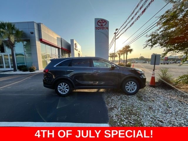Used 2019 Kia Sorento LX with VIN 5XYPG4A38KG552627 for sale in Lugoff, SC