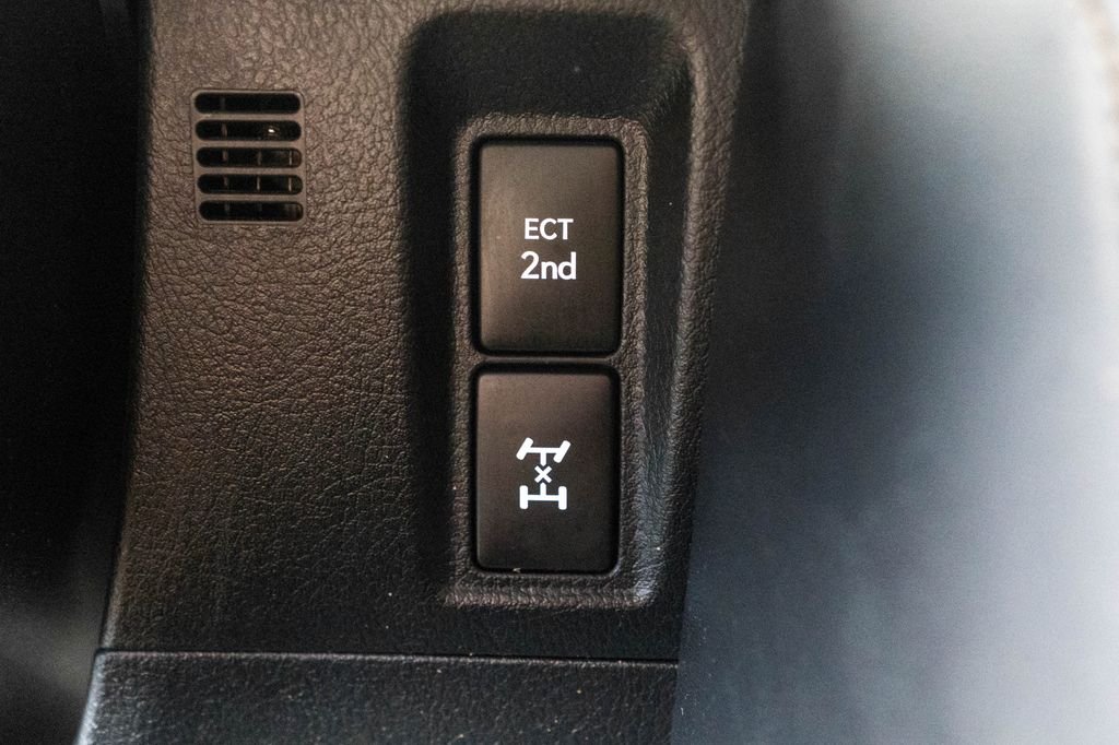 Used 2022 Black Lexus 460 image 29