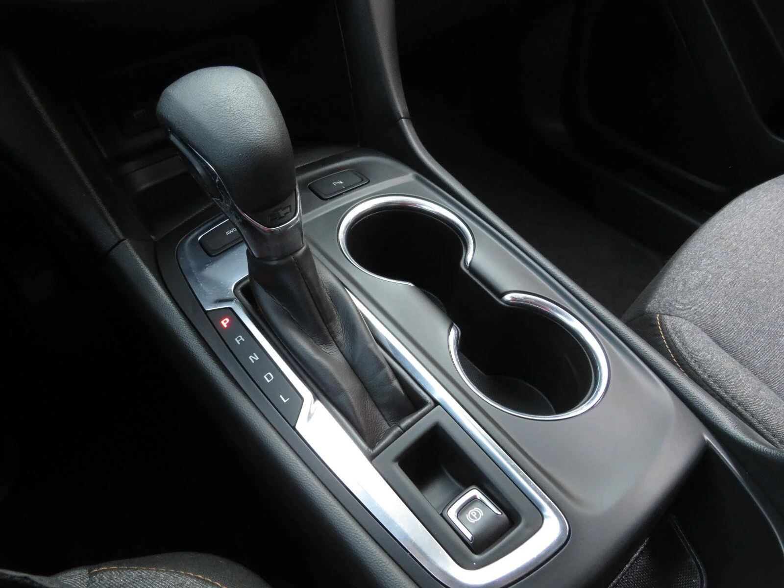 Used 2023 Mosaic Black Metallic Chevrolet LT image 31