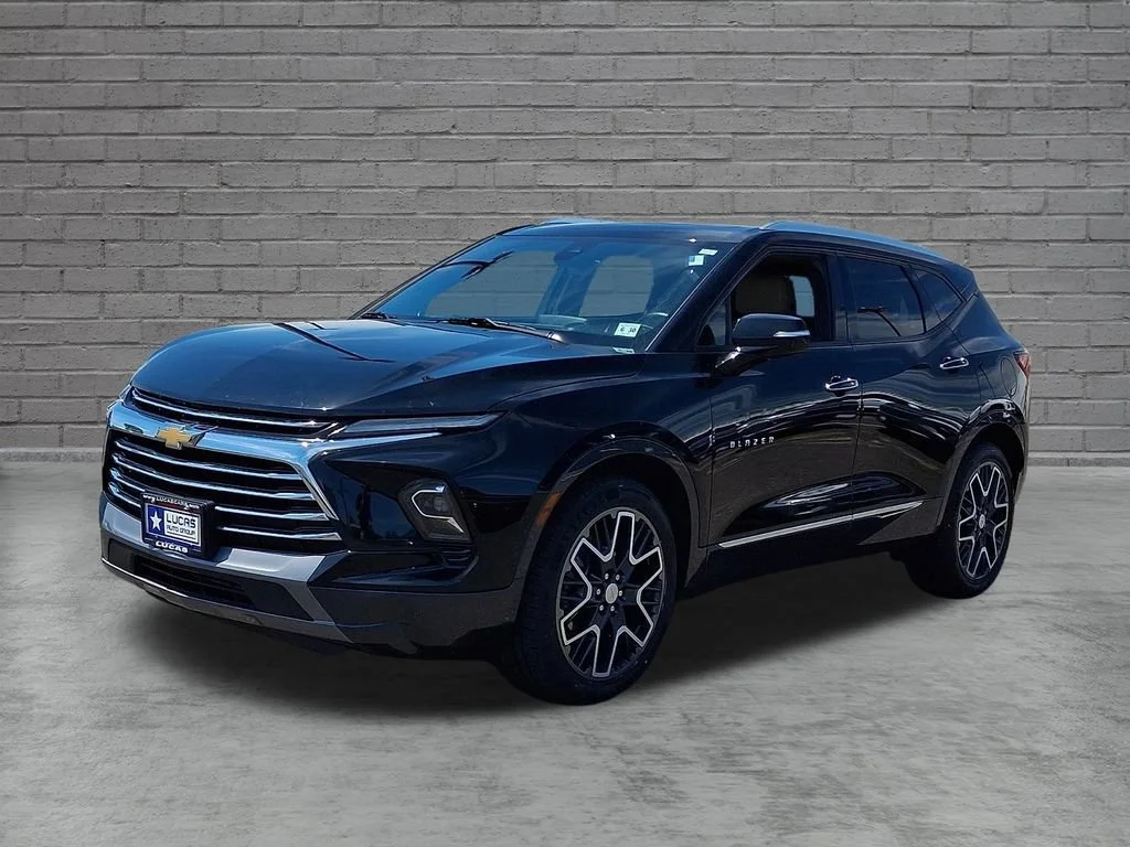 Used 2025 Black Chevrolet Premier image 6