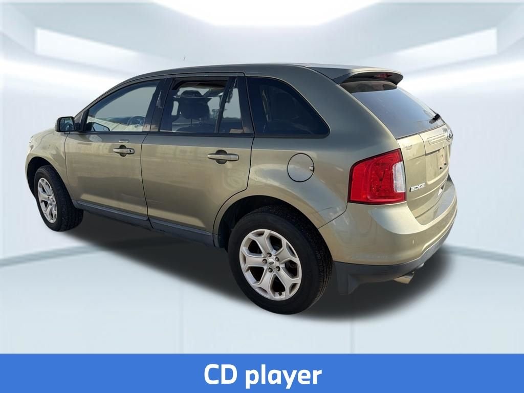 Used 2013  Ford SEL image 11