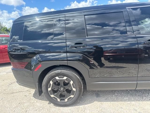 Used 2026 Black Hyundai SE image 5