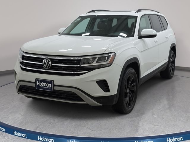 Used 2022 White Volkswagen 2.0T SE w/Technology image 1