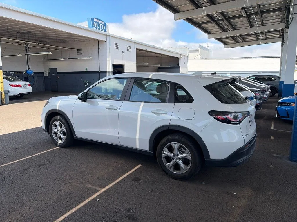 Used 2024  Honda LX image 10