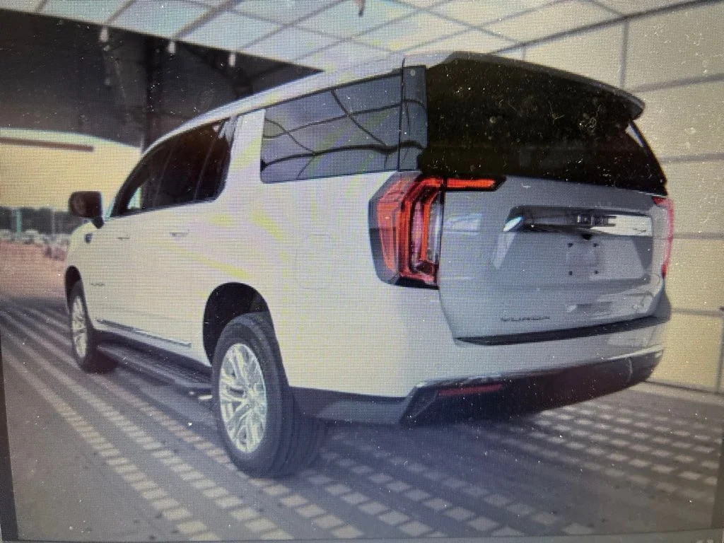 Used 2024 White GMC SLT image 5