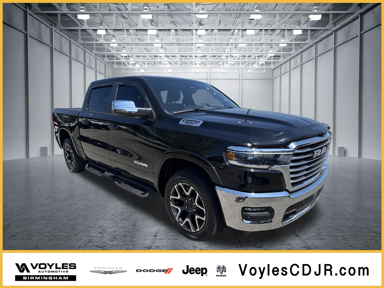 2025 RAM 1500 Laramie 4x4 Crew Cab 5'7's photo