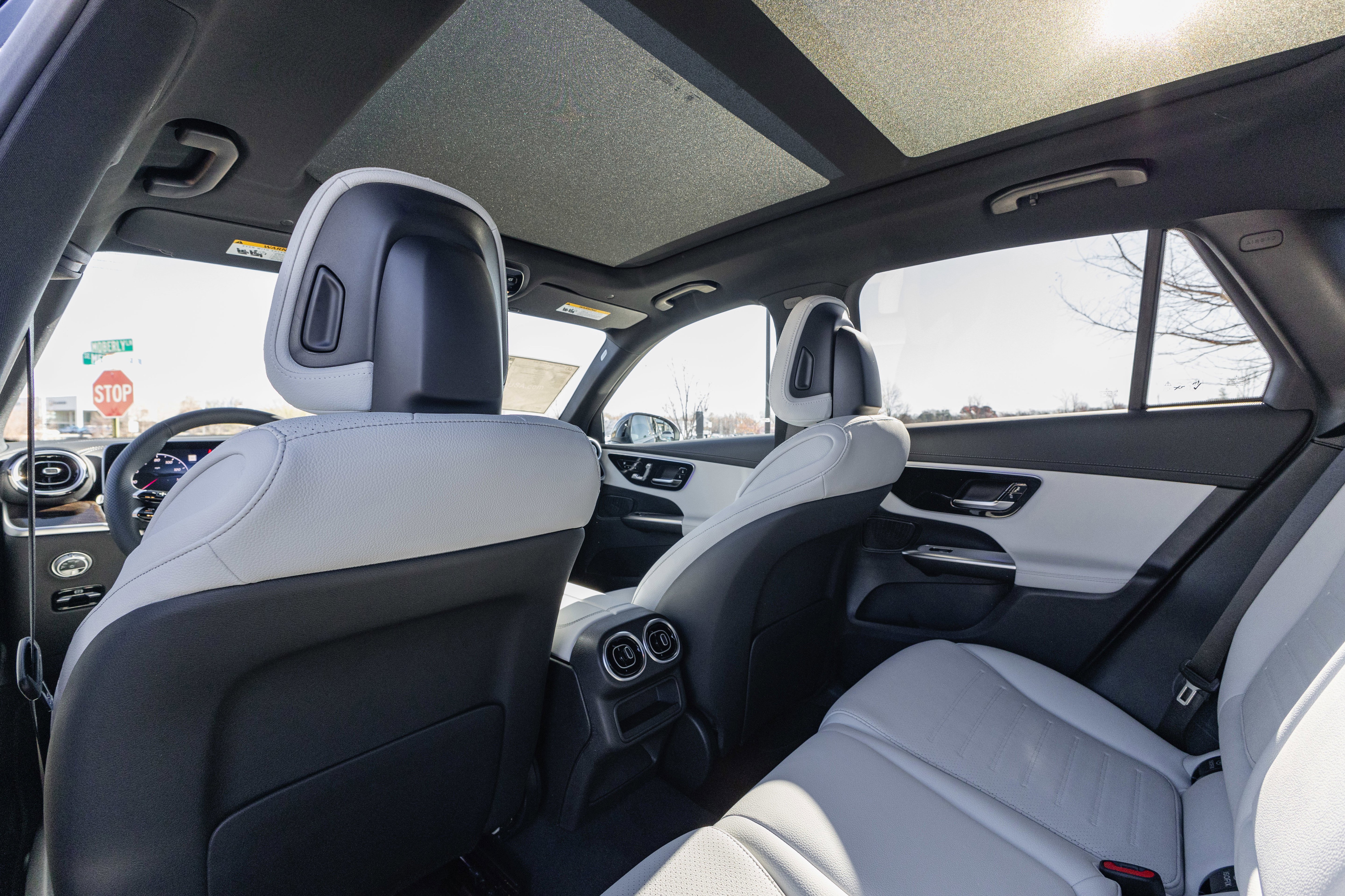 New 2026 Obsidian Black Metallic Mercedes-Benz GLC 300 image 22
