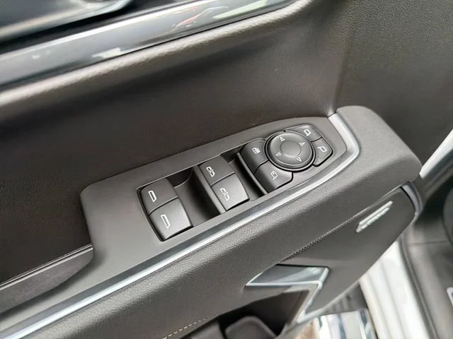 2026 GMC Sierra 1500 SLT - Photo 17